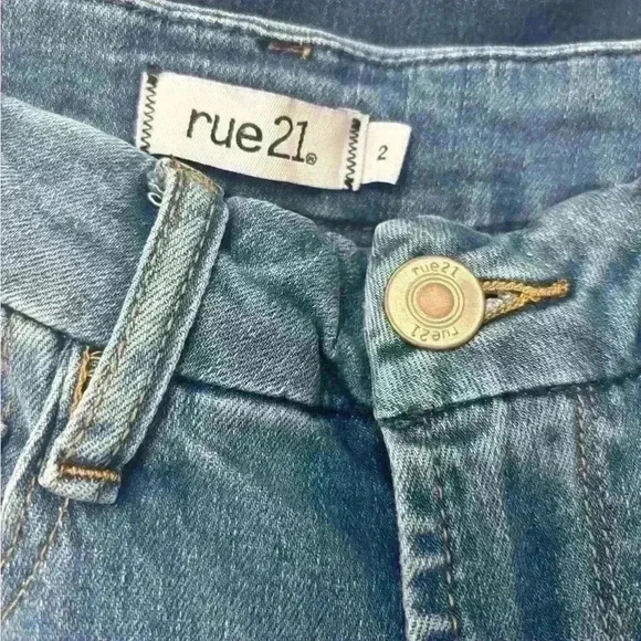 Rue 21 Distressed Skinny Jeans Midrise Size 2 - Picture 3 of 4
